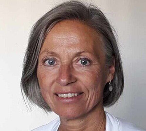 Overlæge Berit Jul Mosgaard håber, at forsøget kan bane vejen for et nyt behandlingstilbud til kvinder med fremskreden æggestokkræft. Foto: Rigshospitalet